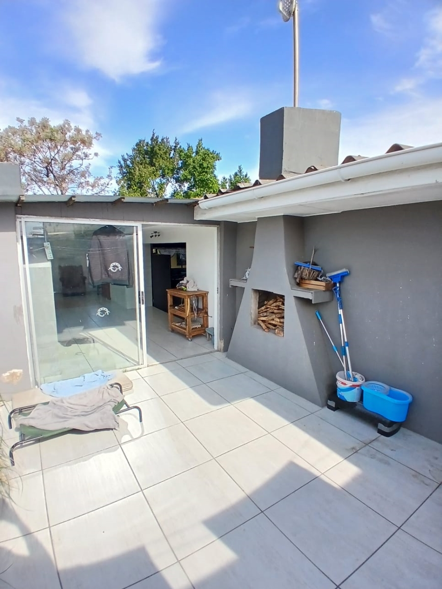 3 Bedroom Property for Sale in Amalinda Eastern Cape